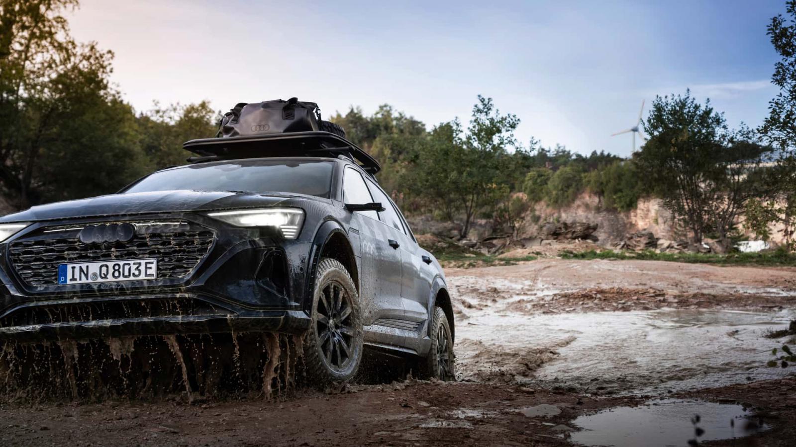 Έτοιμο για αχαλίνωτο off-roading το νέο Audi Q8 e-tron Edition Dakar